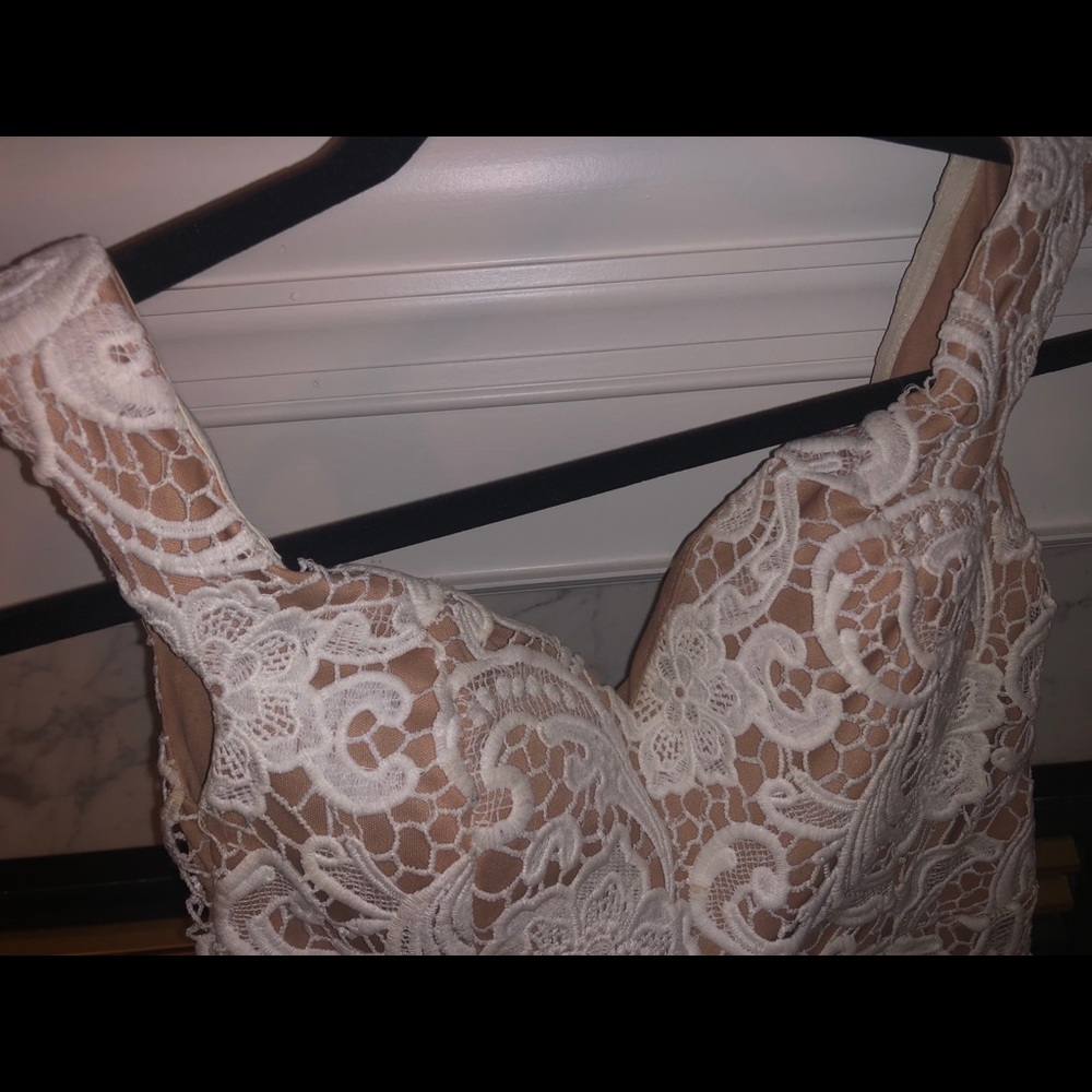 Elegant Cream & Nude On/Off Shoulder Gown - Gem